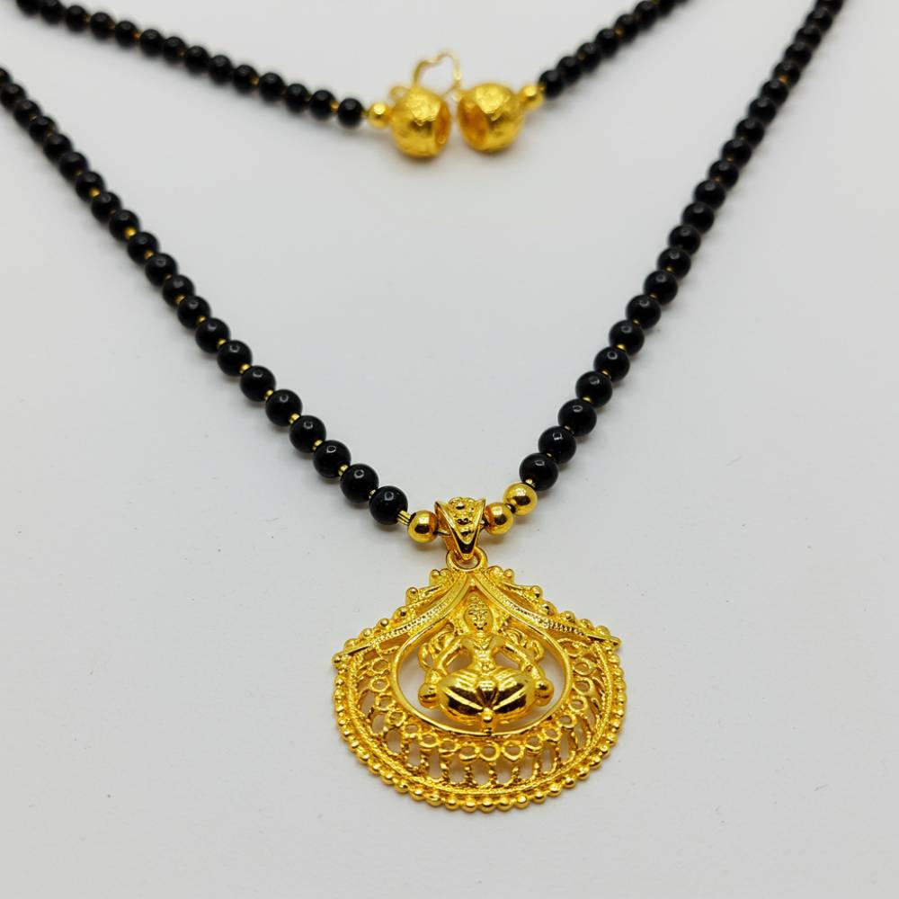Traditional and grand mangalsutra.  Thumbnail